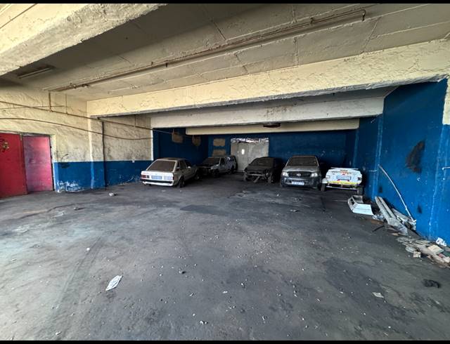 1,799M² WAREHOUSE TO LET IN NEWLANDS